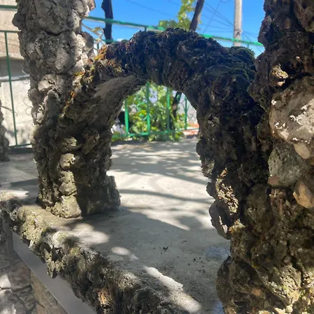 Nafo 招待所 Gjirokastër